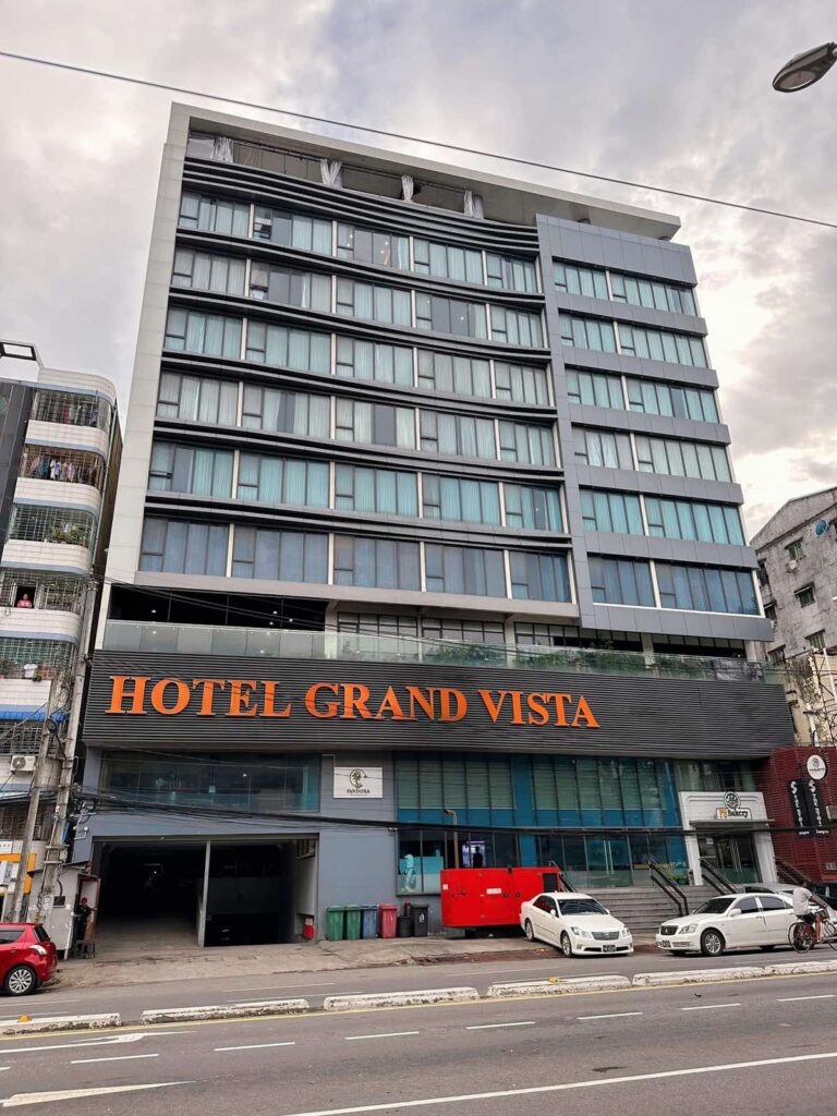 Grand Vista Hotel