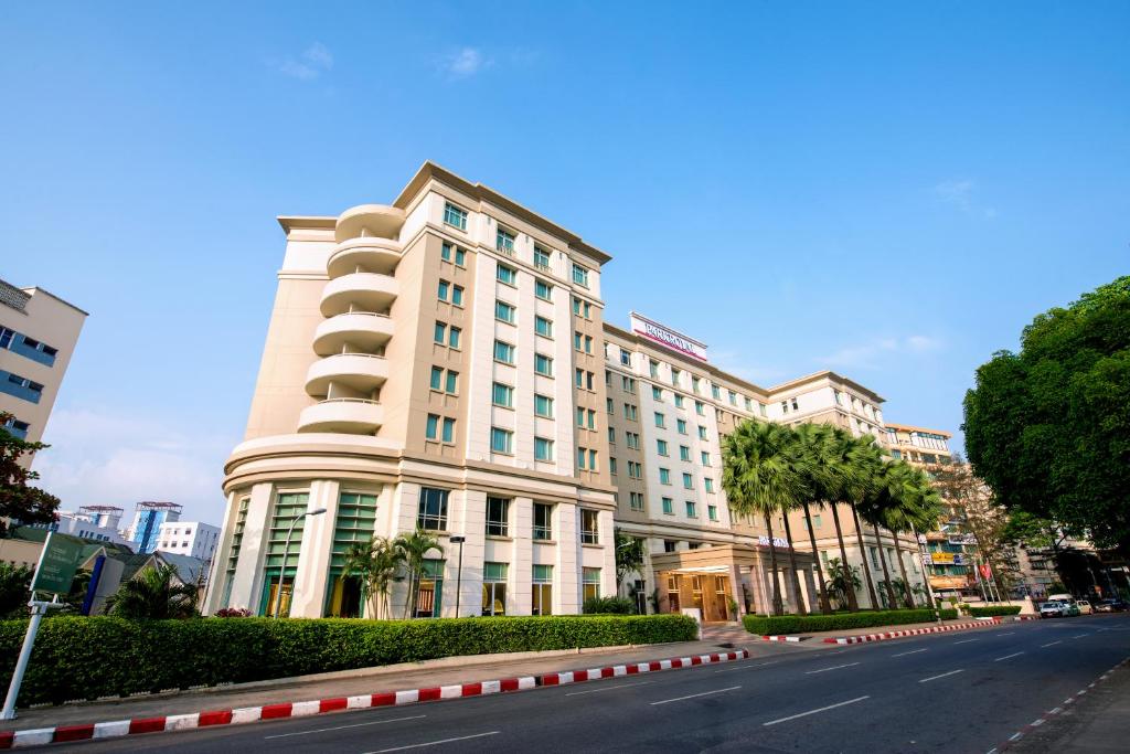 Park Royal Hotel Yangon